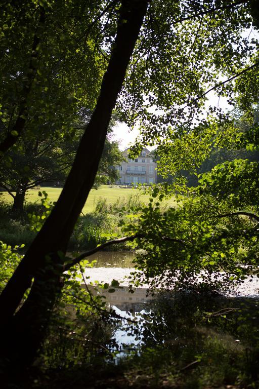 Le Chateau De La Vierge Bures-sur-Yvette Bagian luar foto