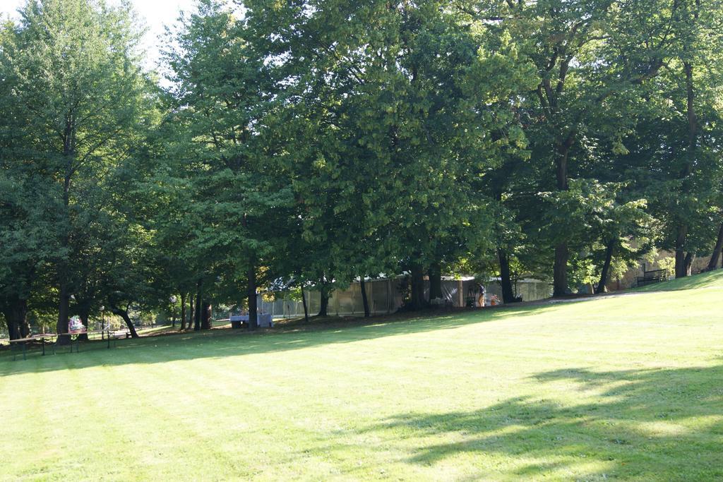 Le Chateau De La Vierge Bures-sur-Yvette Bagian luar foto