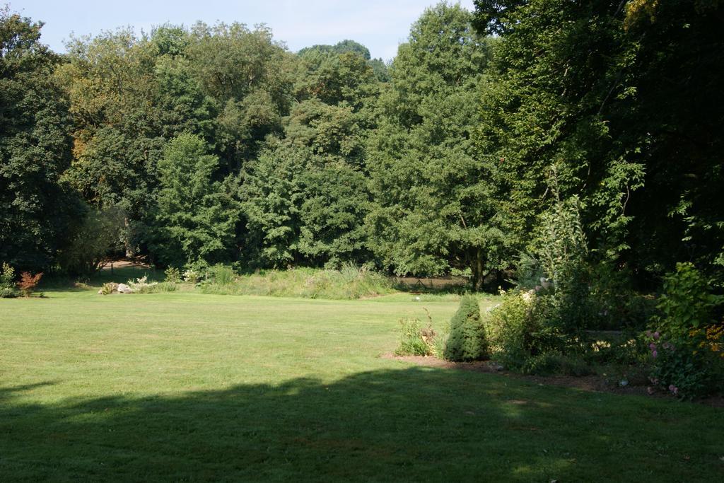 Le Chateau De La Vierge Bures-sur-Yvette Bagian luar foto